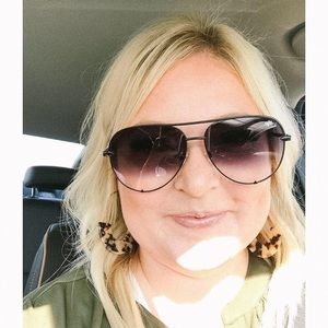 Meet your Posher, Alyson